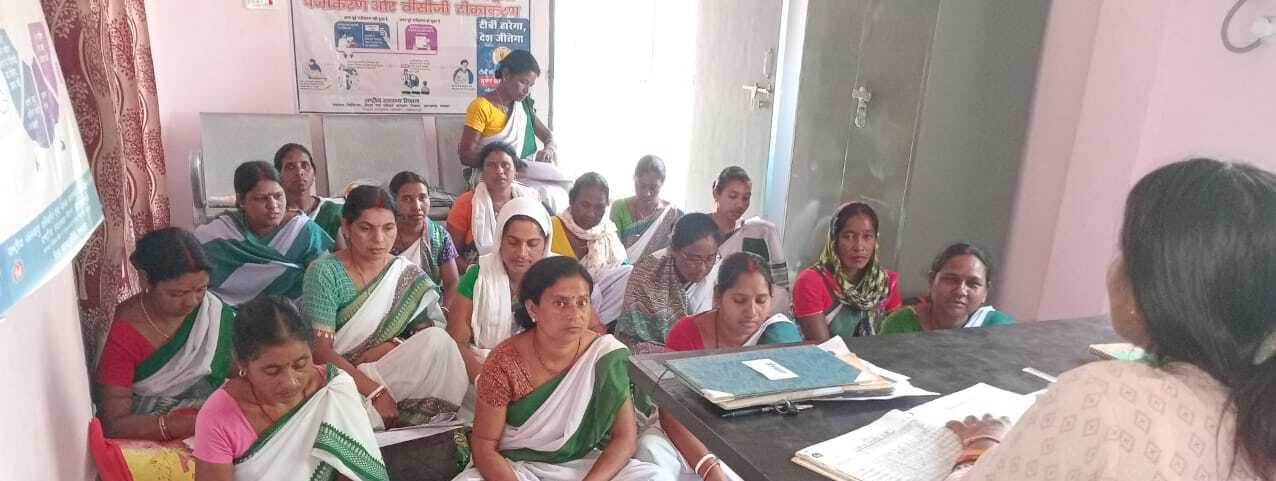 कलस्टर बैठक में स्वास्थ्य कार्यक्रमों पर हुई चर्चा