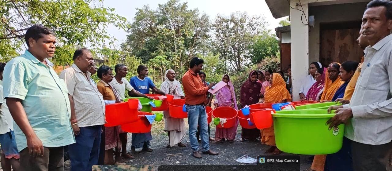 फाइलेरिया मरीजों के बीच एमएमडीपी किट वितरित