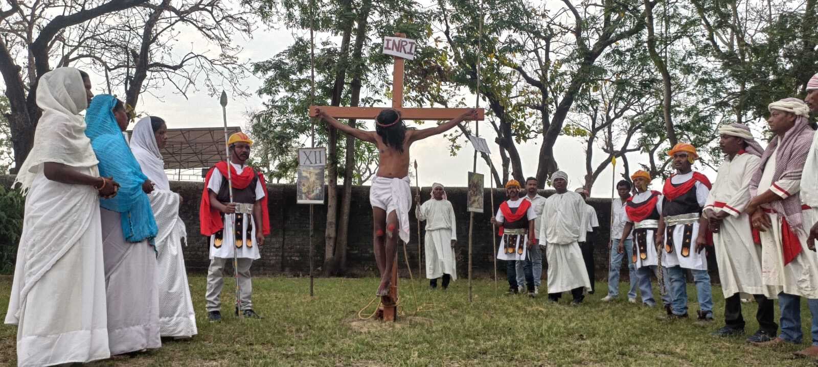 मसीहियों ने गुड फ्राइडे पर निकाली क्रूस यात्रा