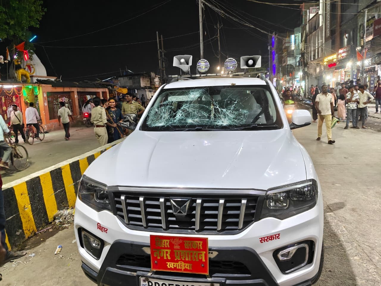 स्टेशन रोड में उपद्रवियों के पथराव से अफरा तफरी, पुलिस छावनी में तब्दिल हुआ शहर