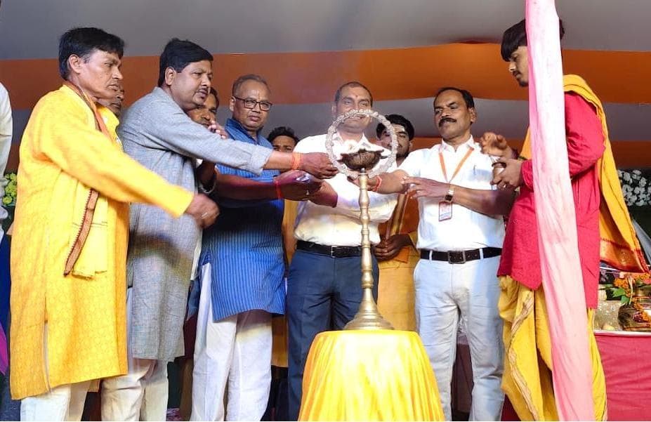 गर्भावस्था में गर्भवती को झूठ नहीं बोलनी चाहिए : स्वामी श्रीराम भद्राचार्य