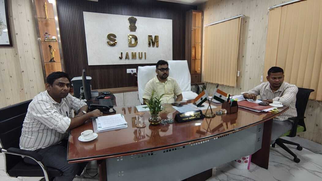 आवश्यक वस्तुओं की आपूर्ति व मूल्य नियंत्रण पर जोर