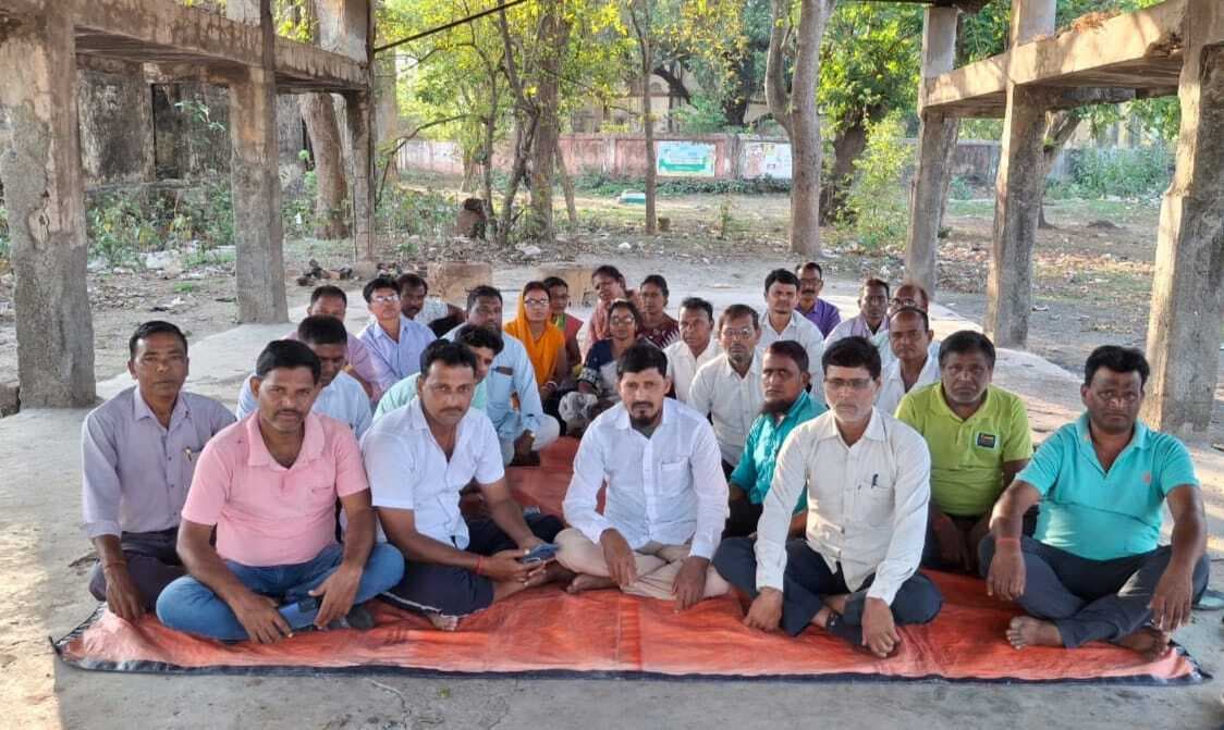 सीएम आवास घेराव में शामिल होंगे सहायक अध्यापक