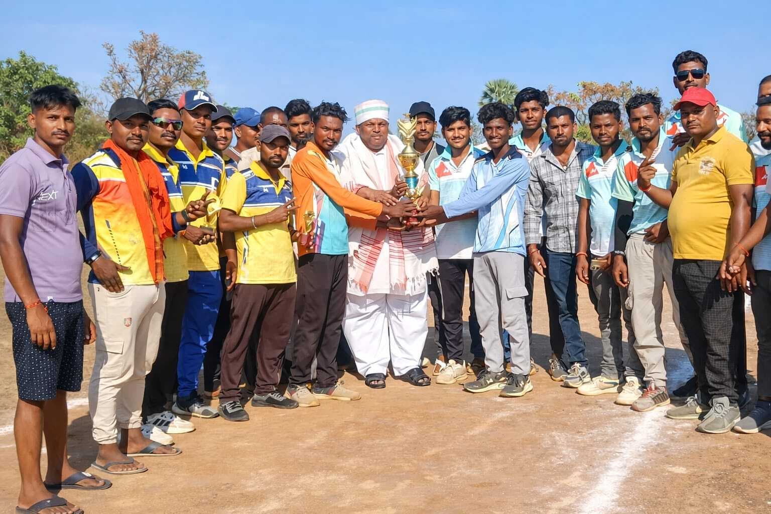 कमरडीहा प्रीमियर लीग का समापन, आरपीएल टीम बनी विजेता