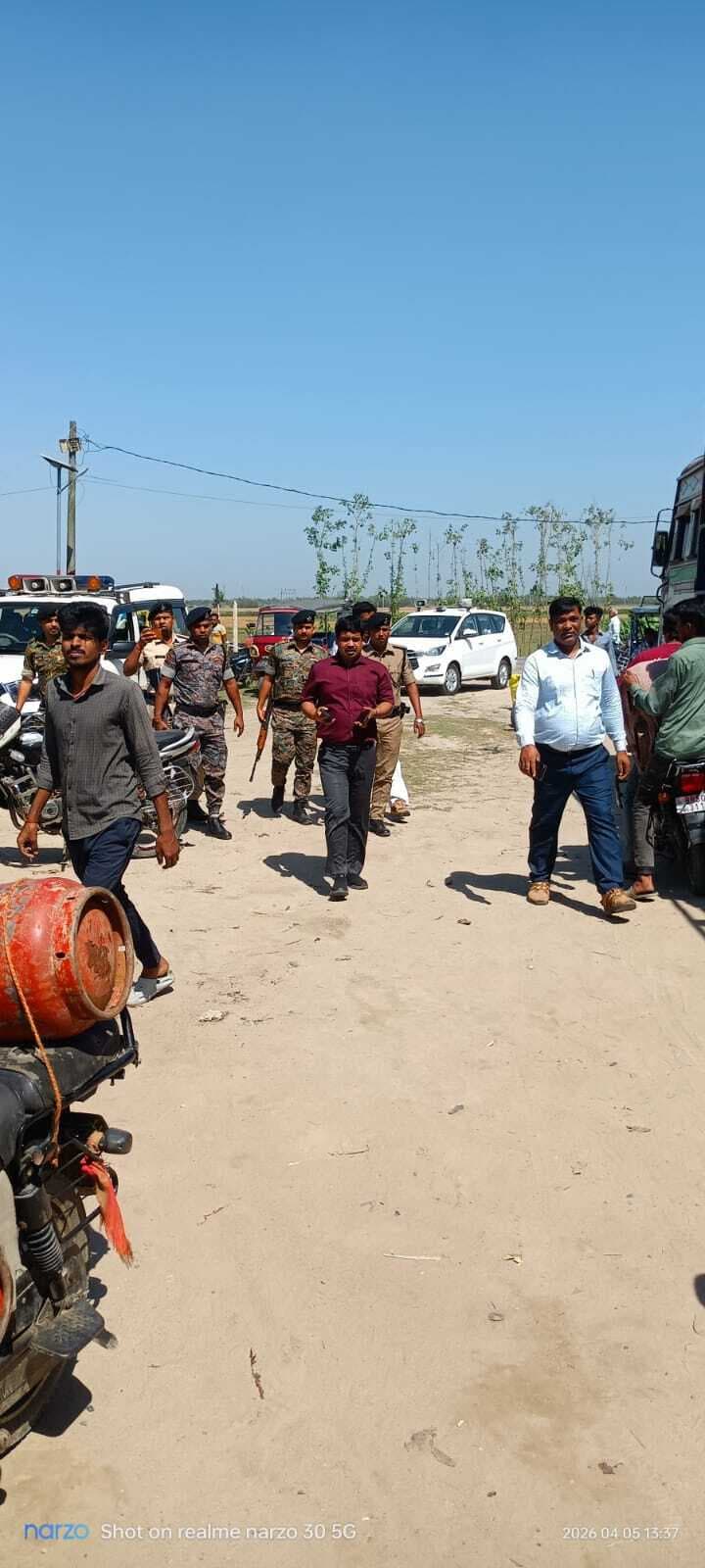 गैस गोदाम का डीएम ने किया निरीक्षण, होम डिलेवरी किये जाने का दिया सख्त निर्देश