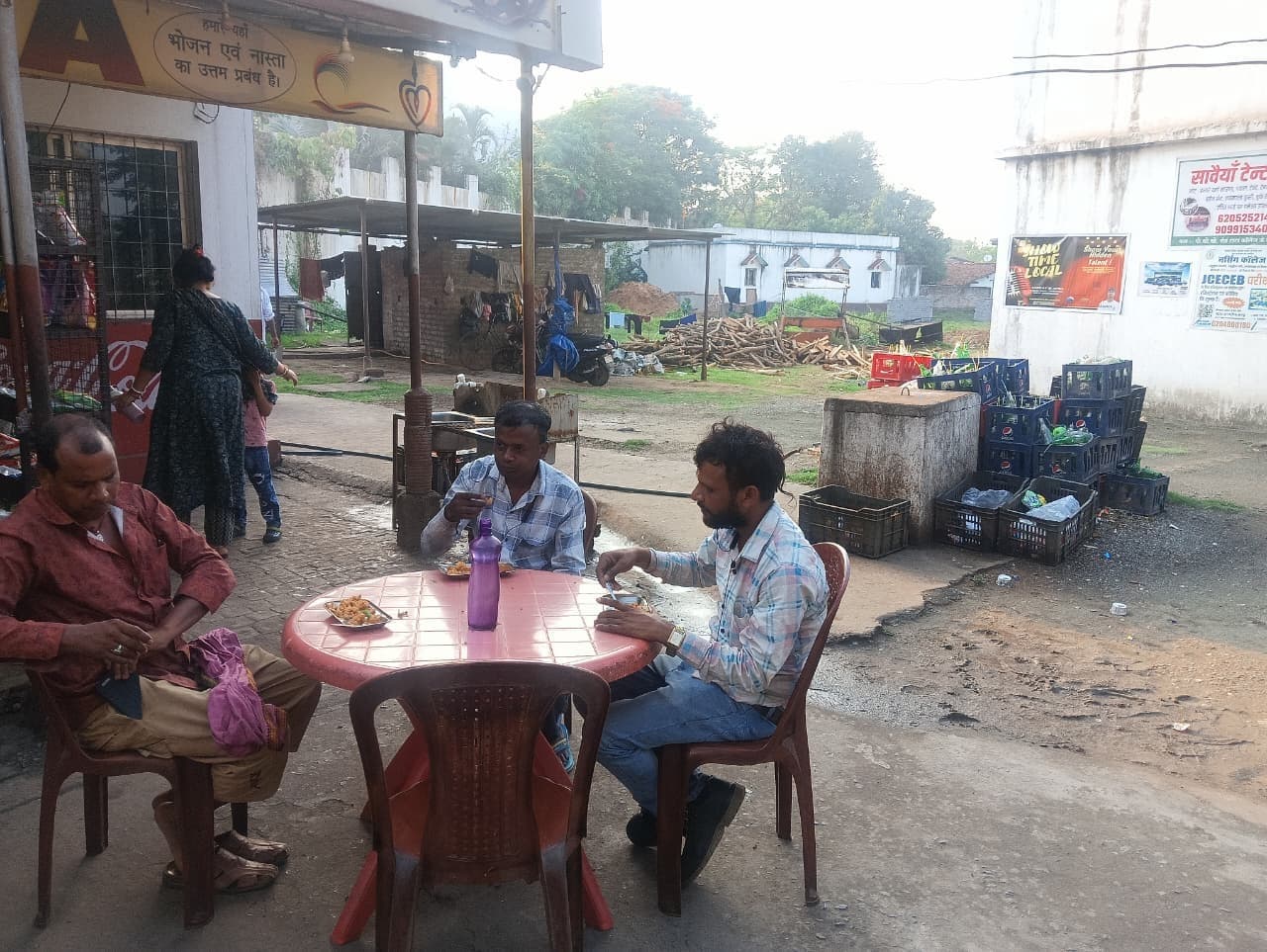 Chaibasa News : गैस की किल्लत से संकट में होटल व्यवसाय