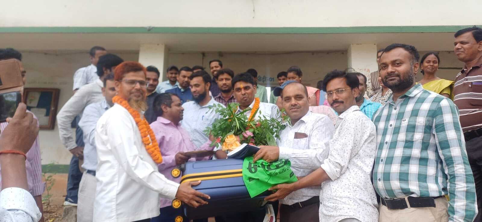 रमेश गोस्वामी ने प्रभारी प्रधानाध्यापक का लिया प्रभार