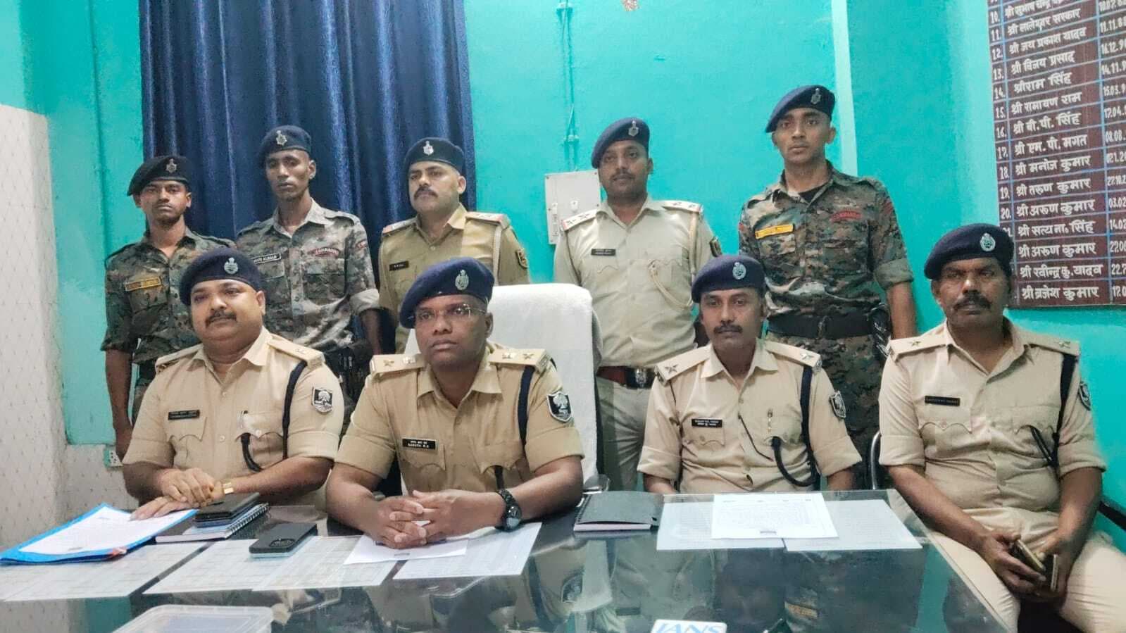 लापता युवक की हत्या, शव बरामद , दो आरोपित गिरफ्तार