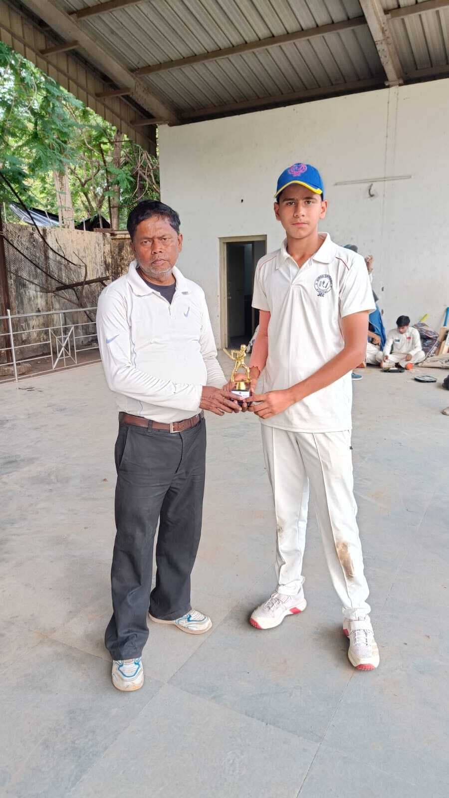 Jsca b division league : जमशेदपुर क्रिकेट क्लब नौ विकेट से जीता, जयकांत बने प्लेयर ऑफ द मैच