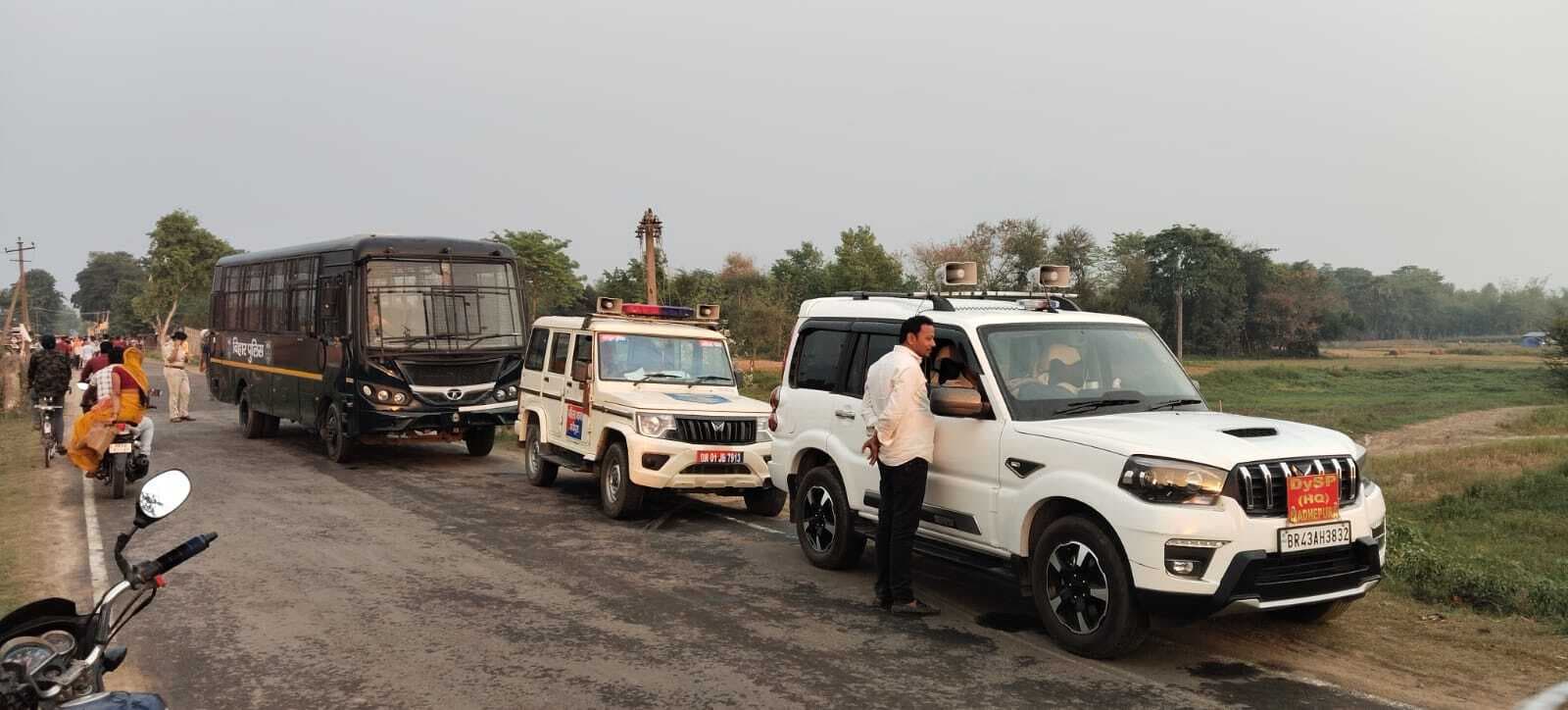 देह व्यापार के आरोप में 11 लड़की व तीन लड़के पकड़ाये