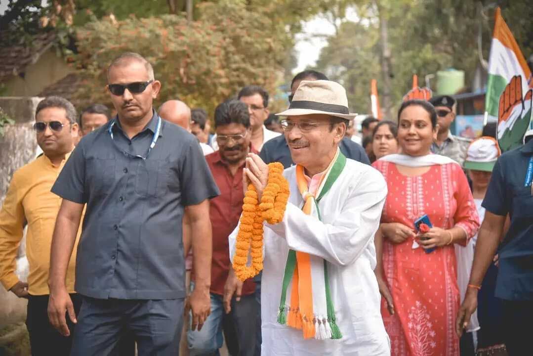 लिस्ट में वैध वोटरों के शामिल करे आयोग : अधीर रंजन चौधरी