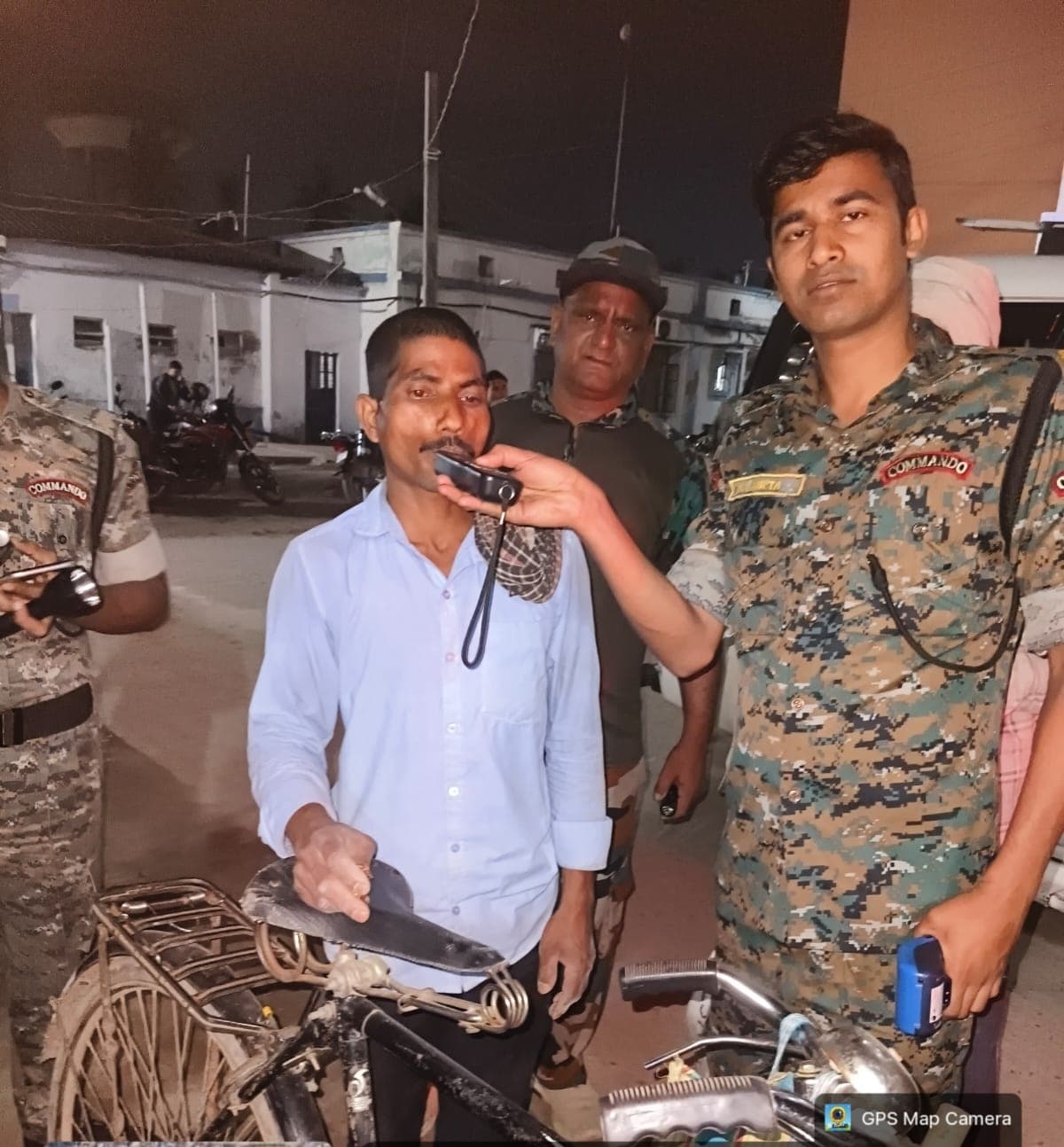 मद्यनिषेध व उत्पाद विभाग की टीम ने संवेदनशील स्थलों पर की छापेमारी