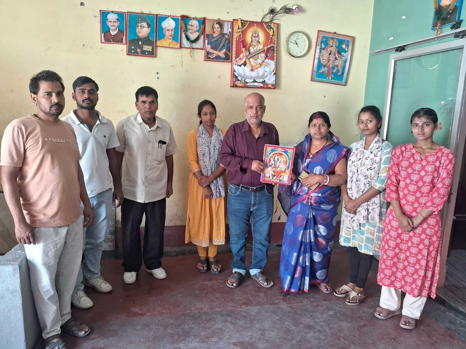 समारोहपूर्वक मनायी शहीद की जयंती