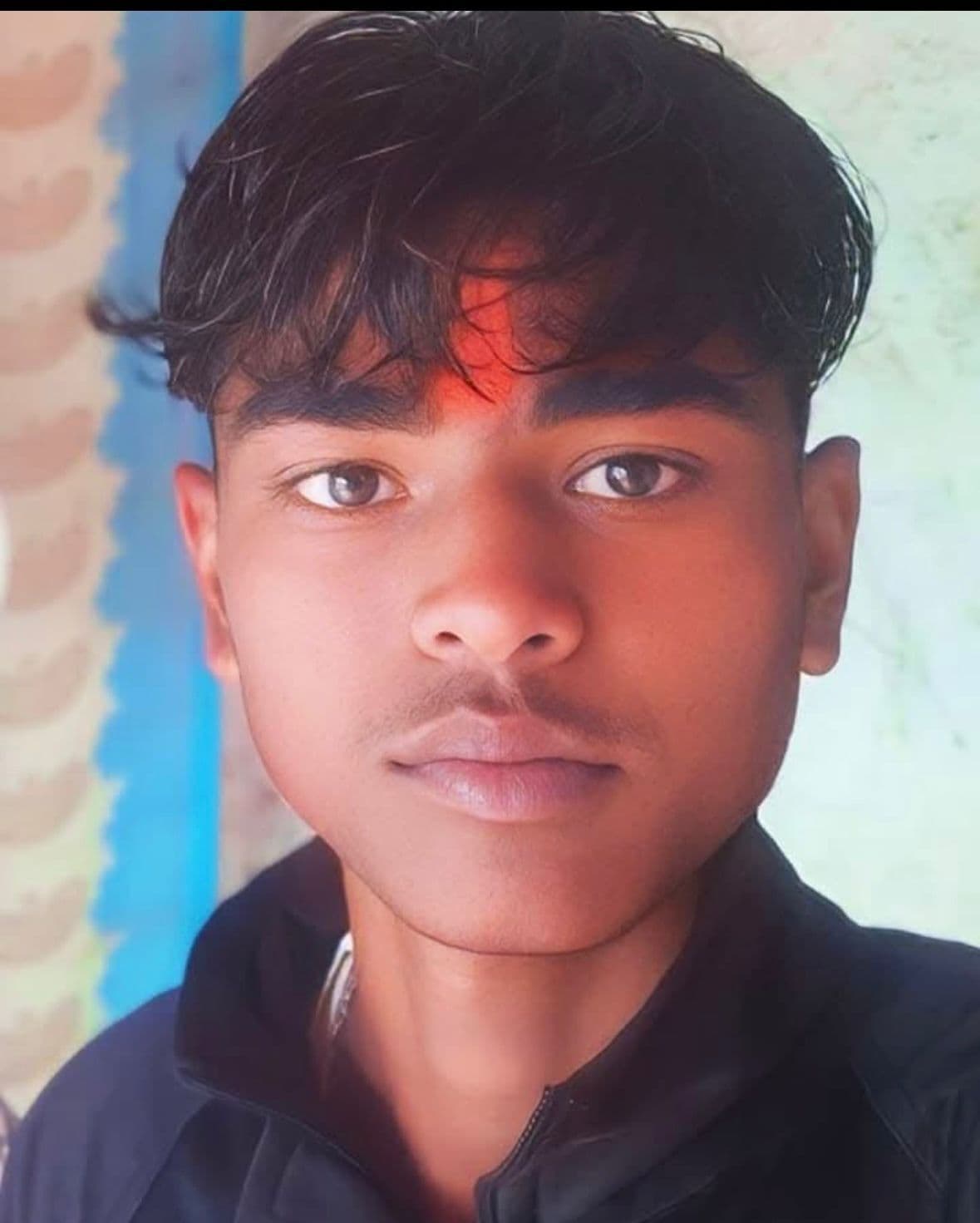 अज्ञात वाहन की चपेट में आने से युवक की मौत