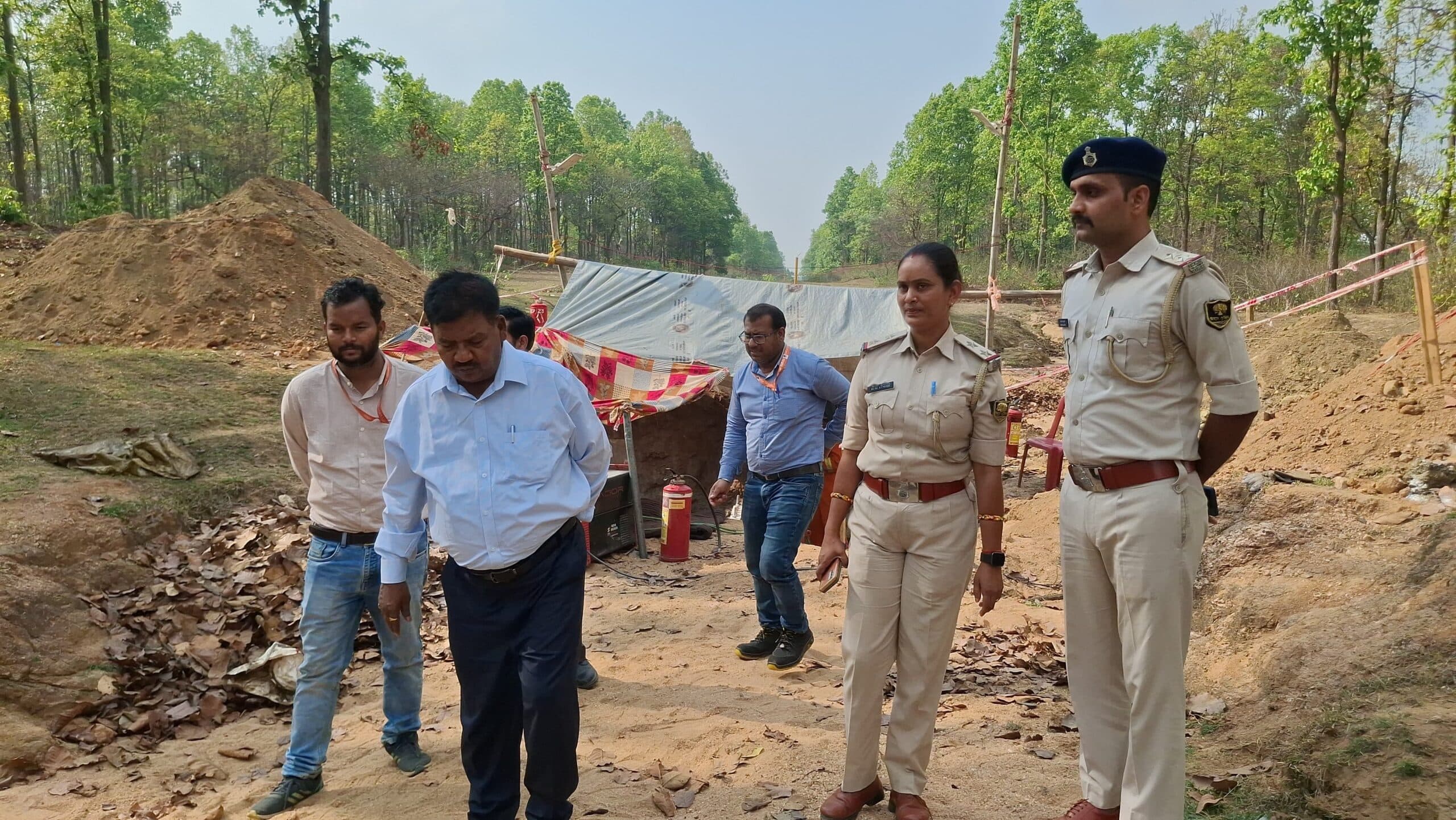 क्रूड ऑयल पाइप लाइन का किया गया निरीक्षण