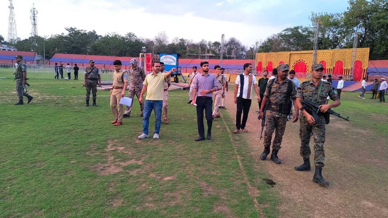 Seraikela Kharsawan News : प्रियांगशु व सोना महापात्रा बिखेरेंगे सुरों का जादू