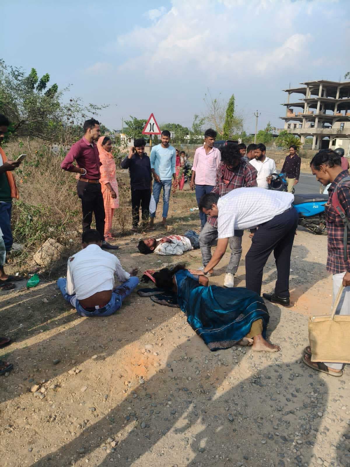 Gridih News : तीन अलग-अलग सड़क दुर्घटना में नौ लोग घायल