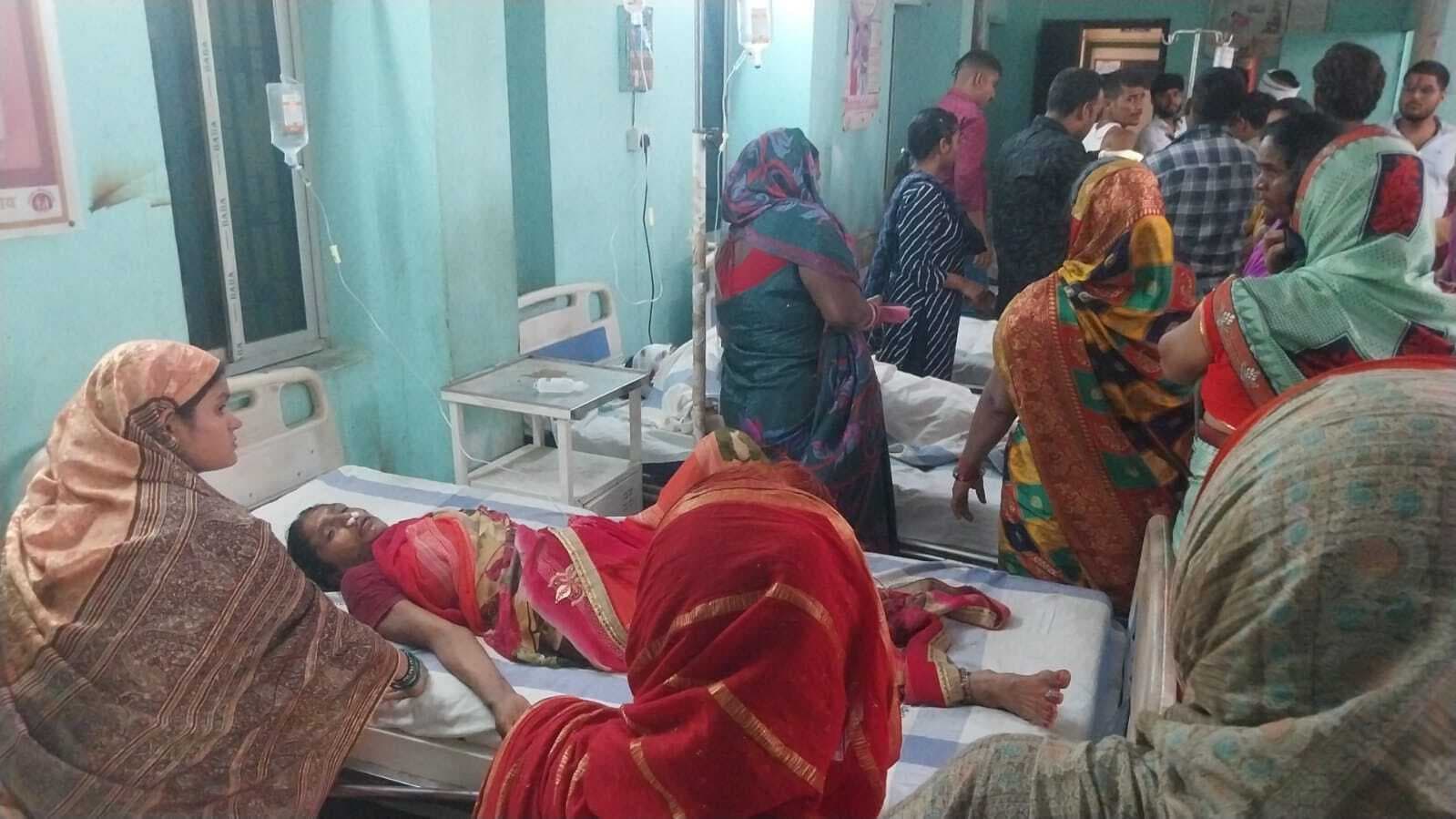 पिकअप ने मारी ई-रिक्शा में टक्कर, सात घायल