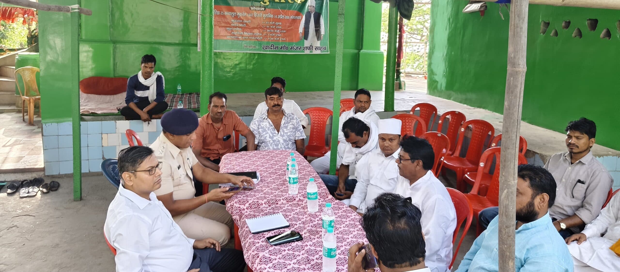 एसडीएम व एसडीपीओ ने पीर मजार का लिया जायजा