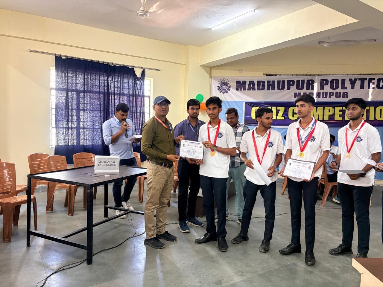 क्विज में मैकेनिकल के छात्रों ने मारी बाजी