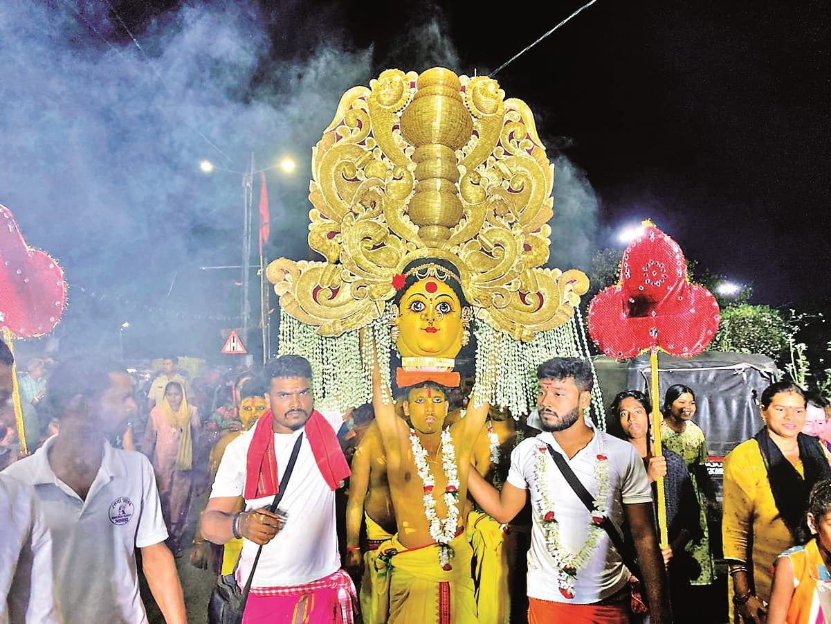 Rourkela News: राउरकेला में श्री श्री सोलापुरी, बंडामुंडा में श्रीश्री नुकलम्मावारी माता पूजा शुरू
