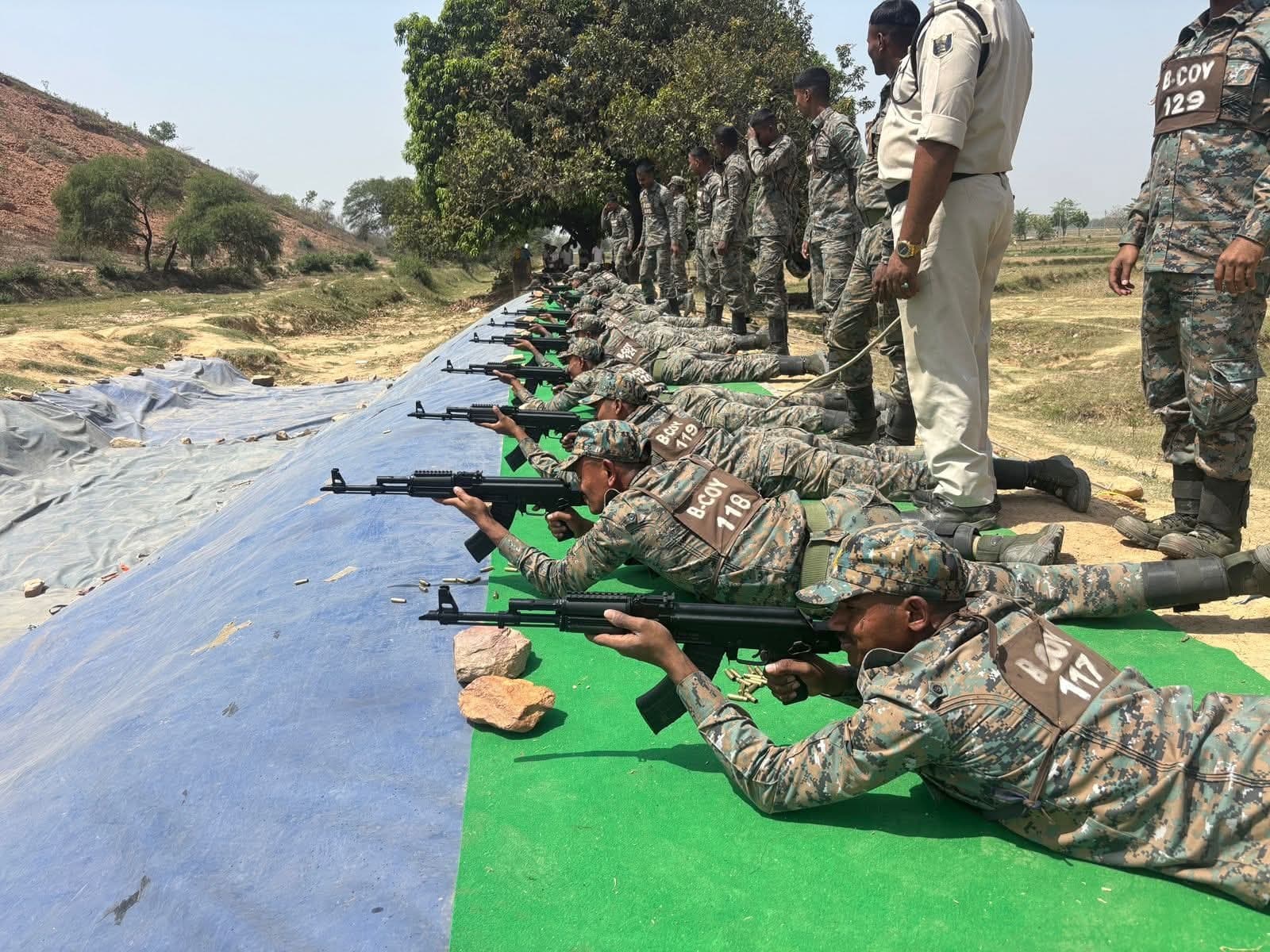 प्रशिक्षु सिपाहियों को फायरिंग बट पर कराया अभ्यास