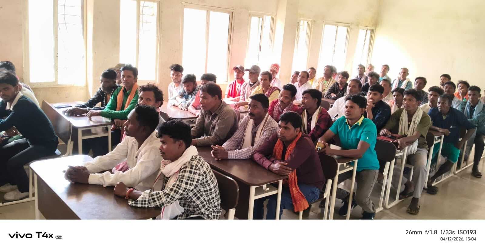 गैर-पहाड़िया छात्रों को मेधा सूची में शामिल करने का विरोध