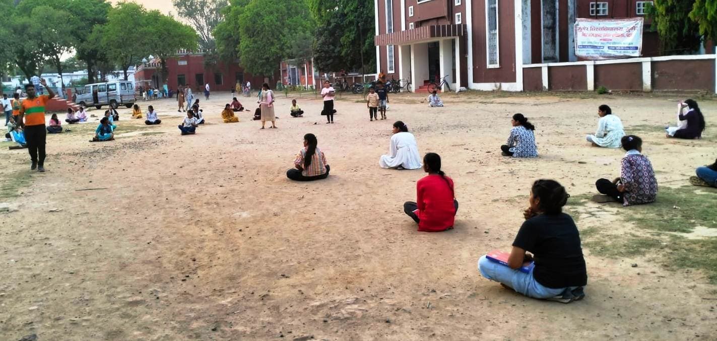 भगदड़ व भीड़ नियंत्रण के दौरान बचाव से अवगत हुए स्वयंसेवक