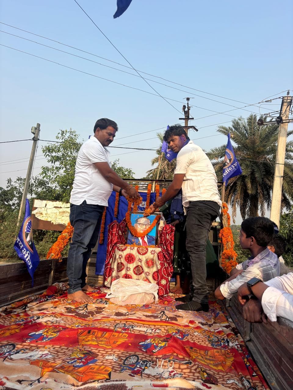 Bhagalpur news आंबेडकर जयंती : संविधान निर्माता के रास्ते पर चलने का लिया संकल्प