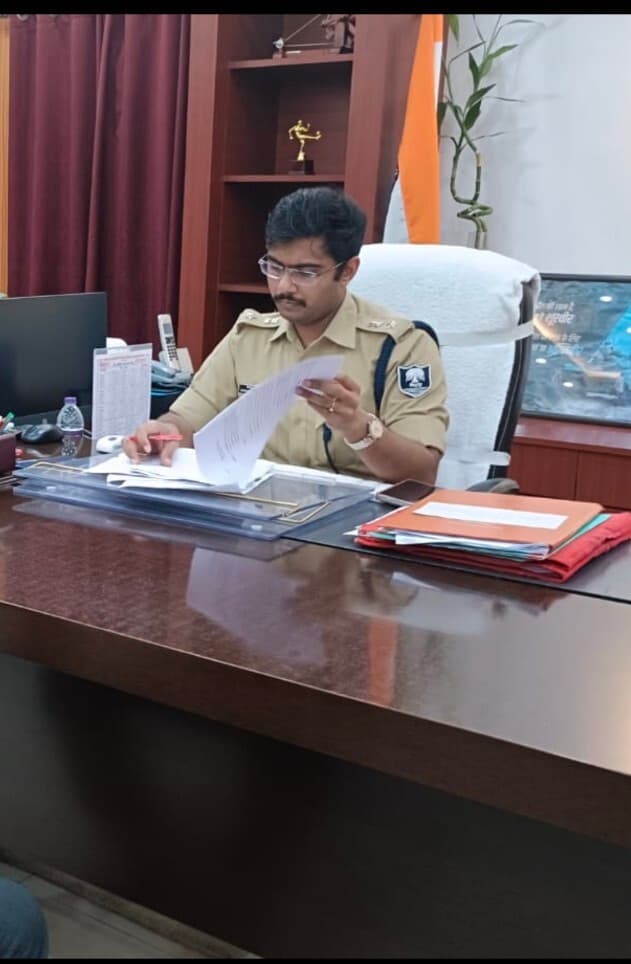 मार्च में 2087 लोगों को किया गिरफ्तार, 1171 गये जेल, हत्या व हत्या के प्रयास में 30 गिरफ्तार