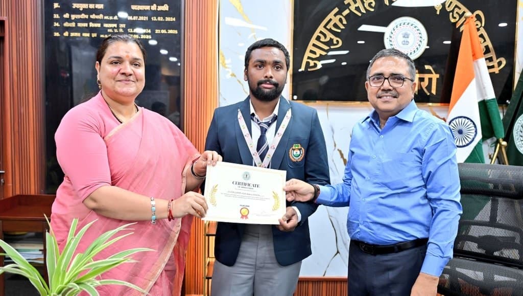 Bokaro News : सौरव ने अंतरराष्ट्रीय मंच पर बढ़ाया बोकारो का मान