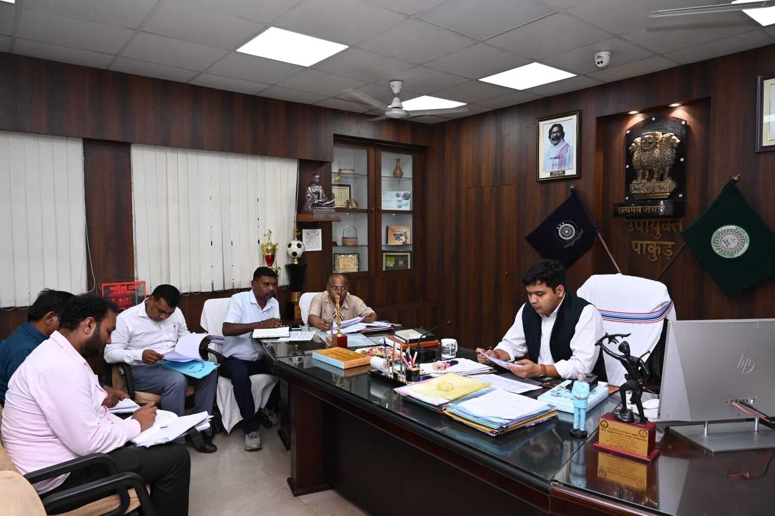 शहर के सभी वाटर एटीएम सुचारू रूप से करायें संचालित : डीसी