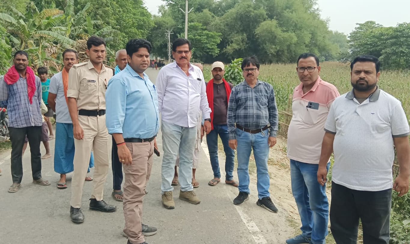 बाढ़ पूर्व तैयारी को लेकर एसडीओ ने किया फरियानी बांध का निरीक्षण