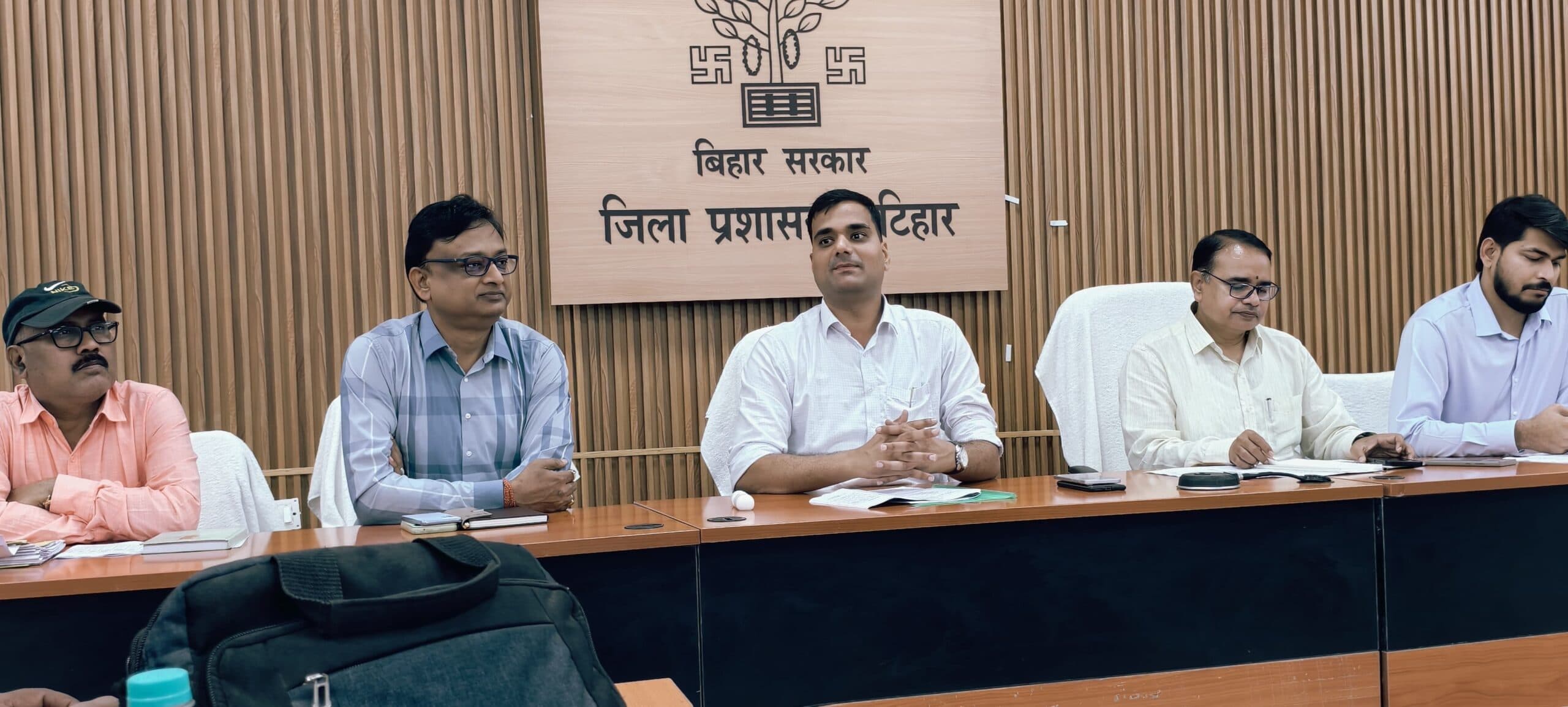 जिले में एलपीजी गैस की नहीं है कोई कमी, धैर्य बनाएं रखें: डीएम