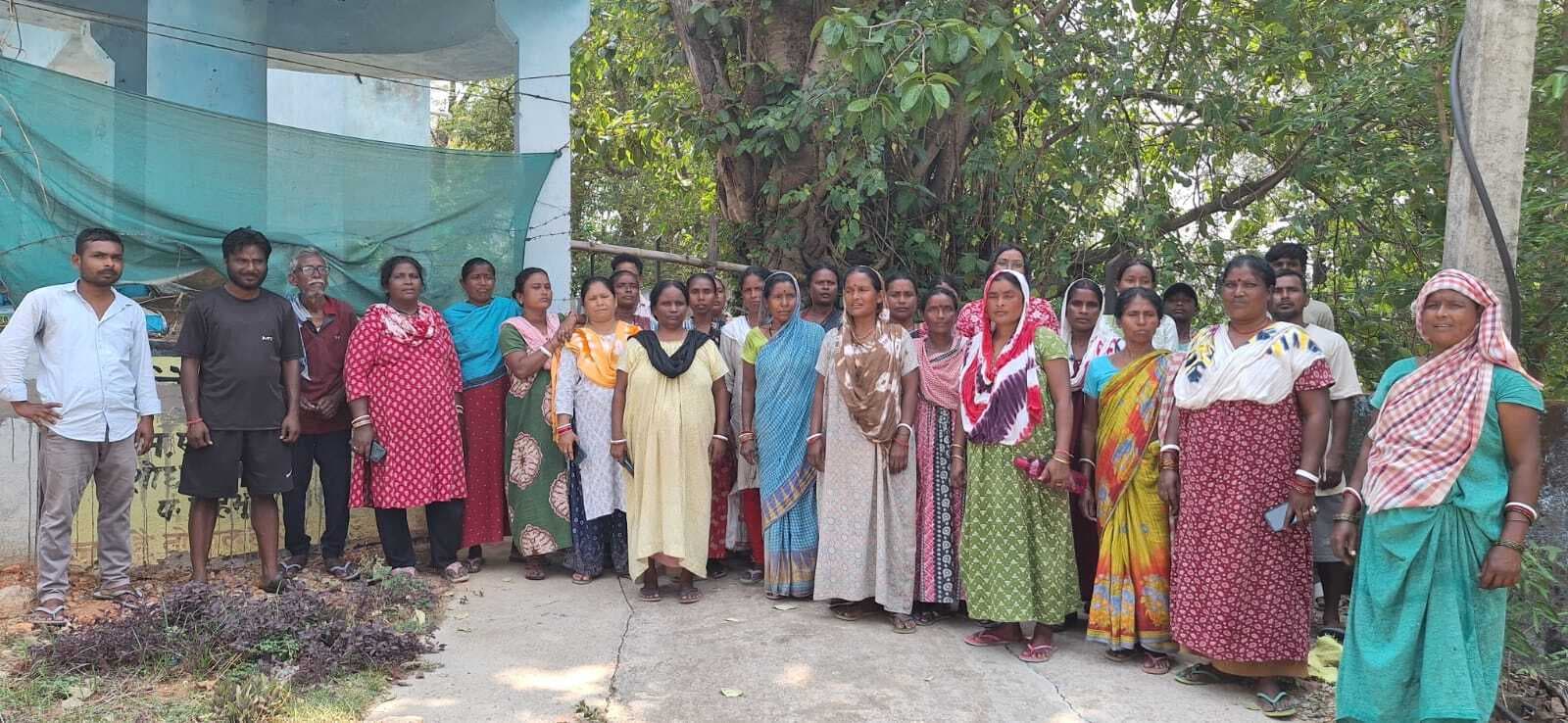 Chaibasa News : आश्वासन से नहीं बुझेगी प्यास, पानी चाहिए