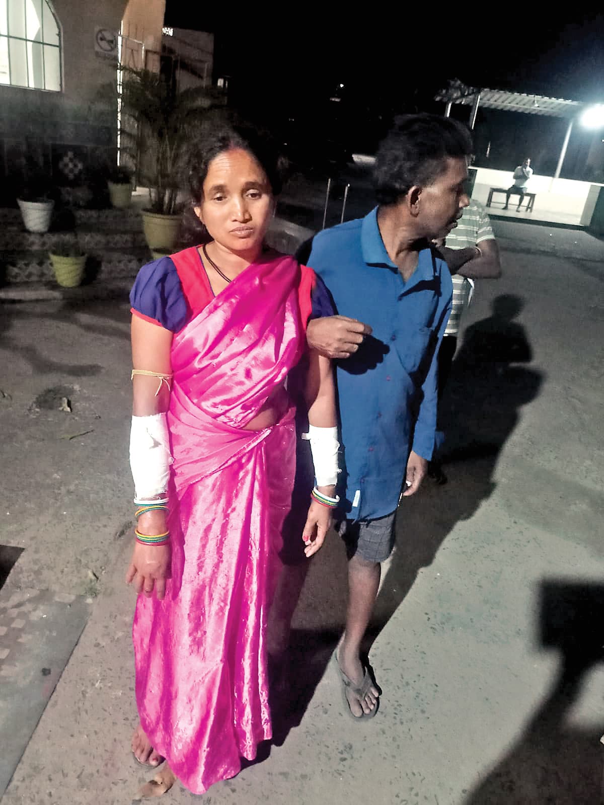 Sambalpur News: शराब पीने के लिए पैसे देने से किया इनकार, तो दंपती पर जानलेवा हमला