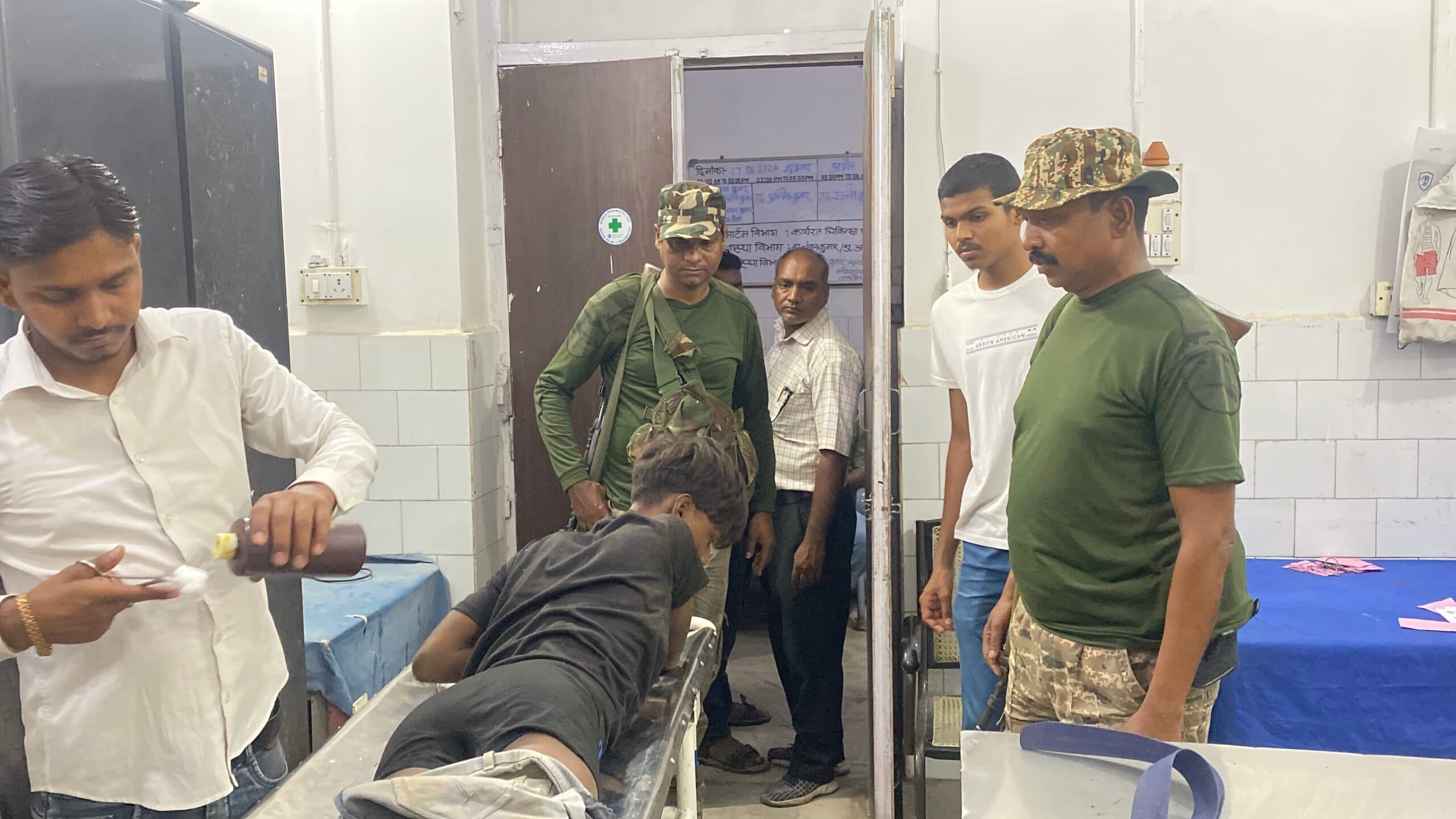 Giridih News :वाहन की टक्कर से युवक की मौत, साथी गंभीर