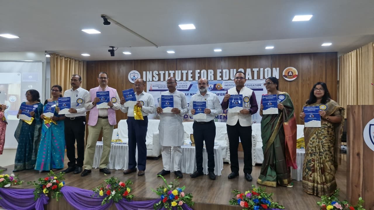 Seraikela Kharsawan News : जीएसटी 2.0 से बढ़ी आम लोगों की क्रय शक्ति, गांवों में रोजगार के नये अवसर