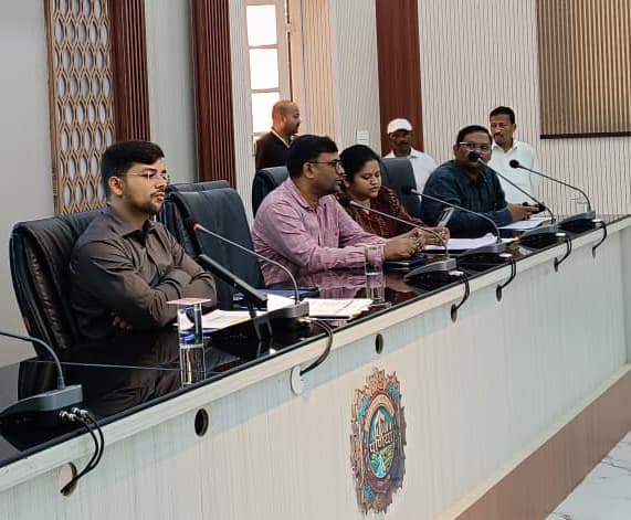 प्रधानमंत्री सूर्य घर योजना को ले घरों में सोलर प्लेट लगाने की मुहिम तेज