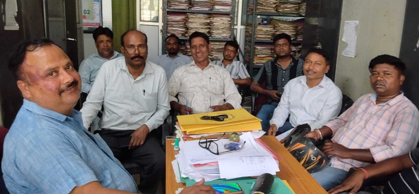 संवर्ग शिक्षा अनुसचिवीय कर्मचारी महासंघ की बैठक