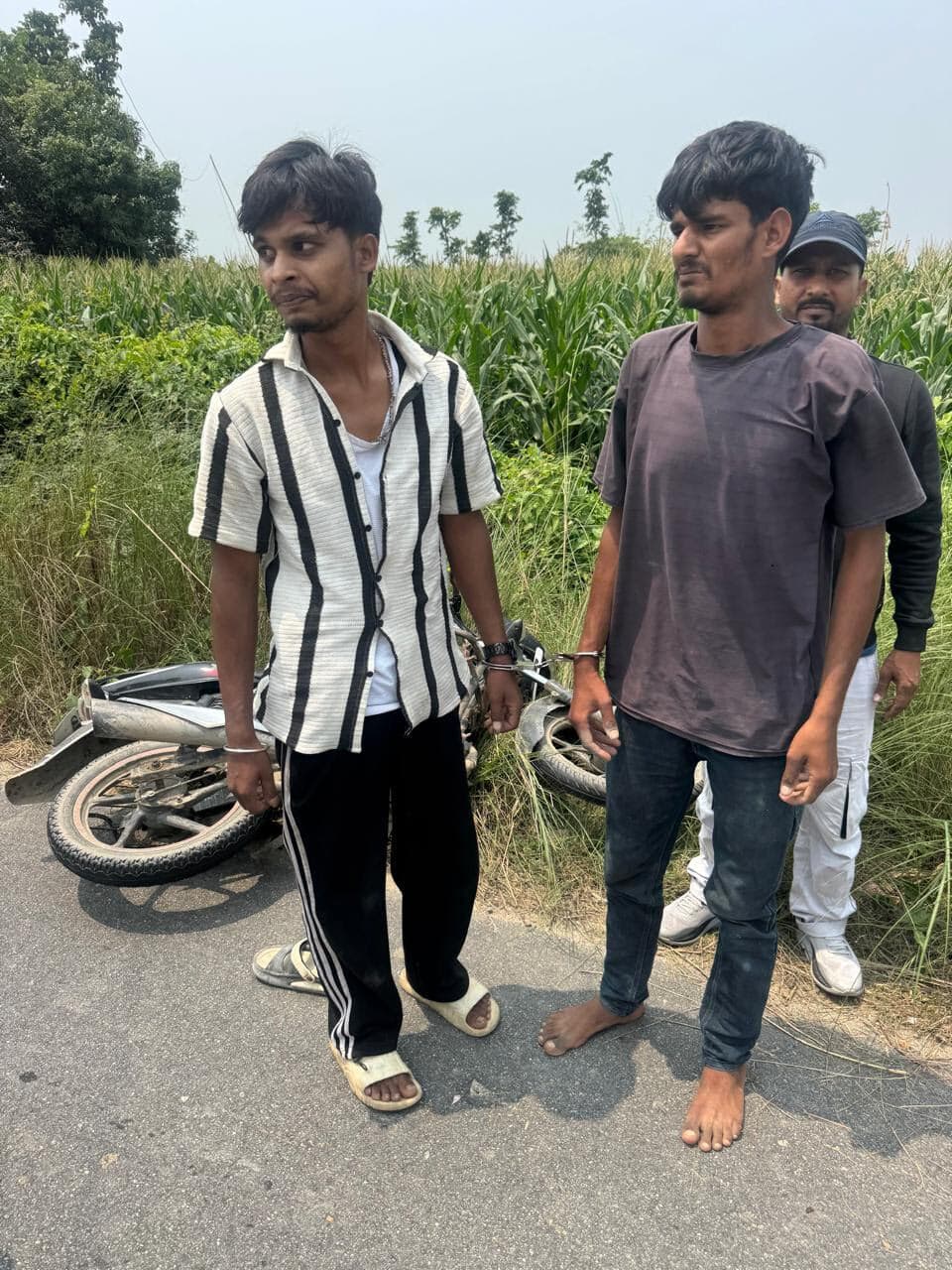 563 ग्राम ब्राउन शुगर के साथ एक भारतीय व एक नेपाली नागरिक गिरफ्तार