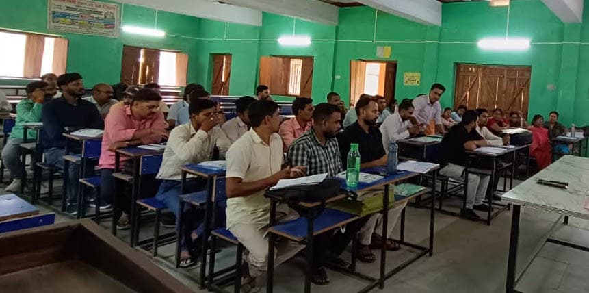 प्रगणकों व पर्यवेक्षकों के दूसरे बैच का तीन दिवसीय प्रशिक्षण शुरू