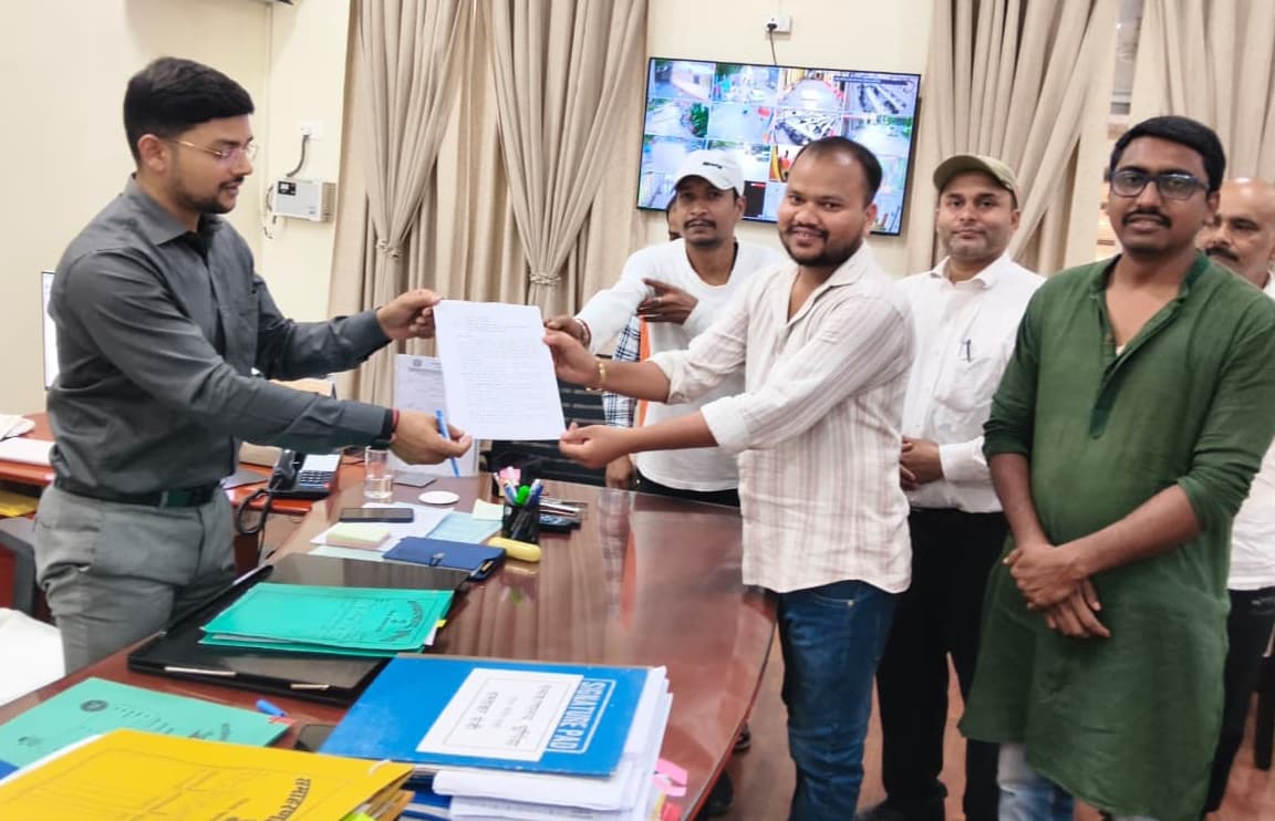 बजरंगदल पूर्णियां ने राष्ट्रपति के नाम डीएम को सौंपा ज्ञापन