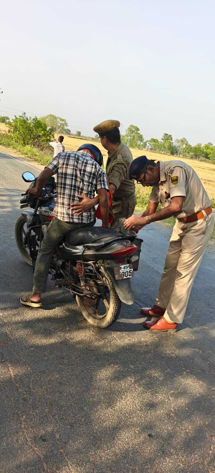 कुदरा में वाहन चेकिंग अभियान, 22 हजार 500 रुपये जुर्माना वसूला