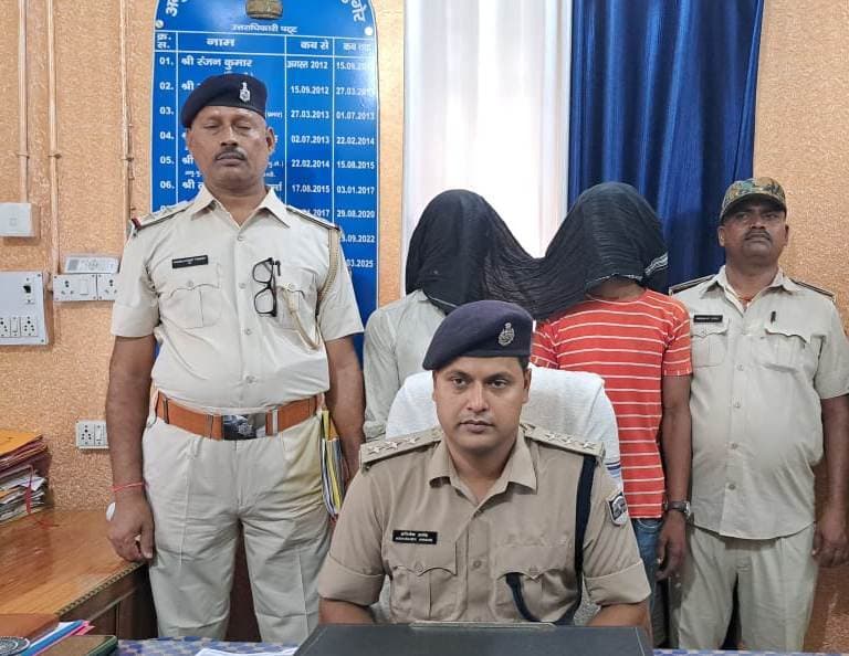 हत्या करने जा रहे व्यक्ति को पुलिस ने कट्टा व कारतूस के साथ किया गिरफ्तार