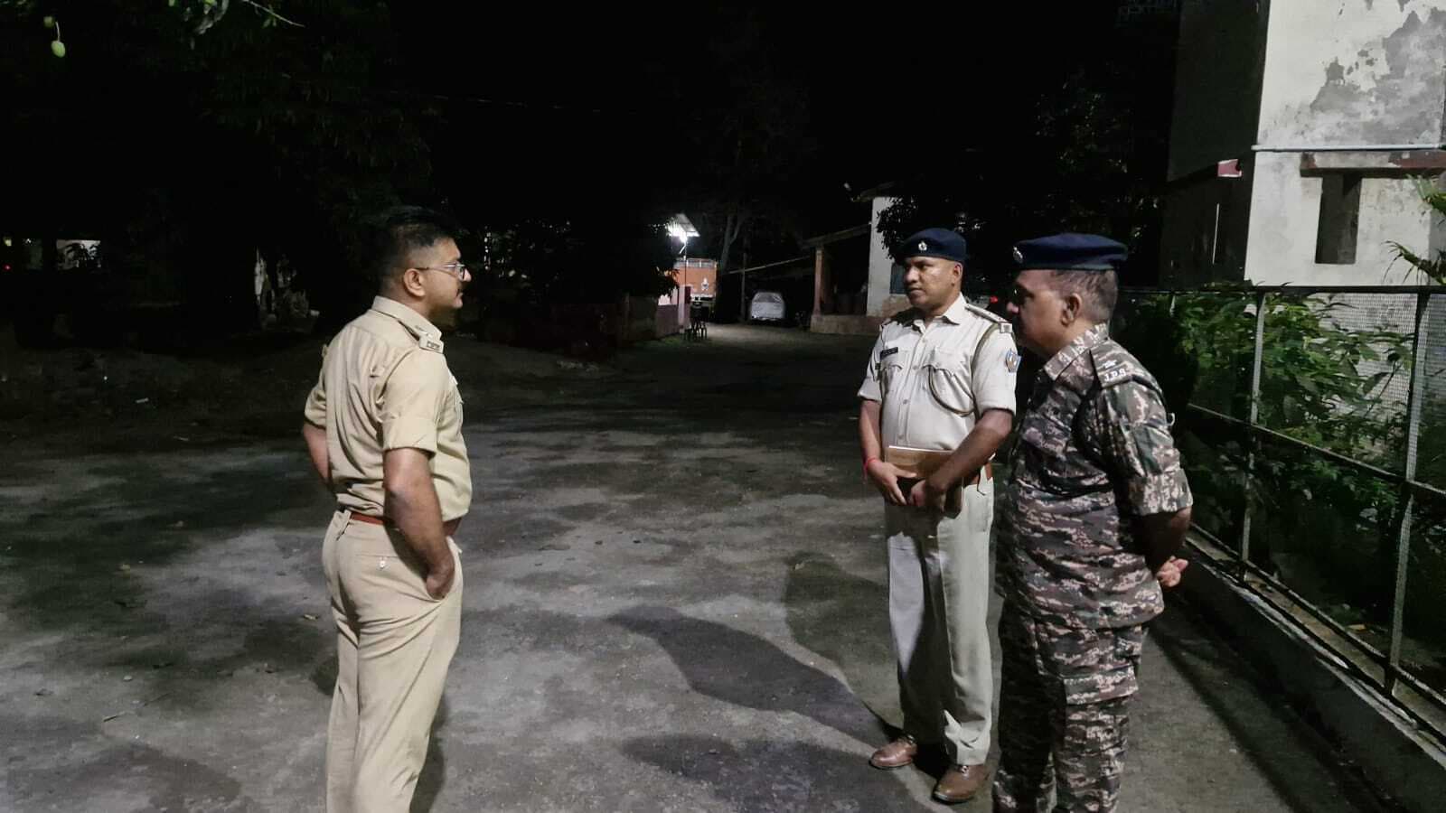 एसपी ने किया सारठ थाना का निरीक्षण, दिये कई आवश्यक निर्देश