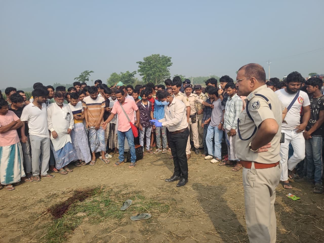 भूमि विवाद में गला रेतकर युवक की हत्या, जीजा को हिरासत में लेकर चल रही है पूछताछ