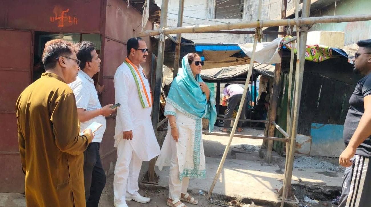 नप अध्यक्ष ने सोलर वाटर प्लांट का लिया जायजा