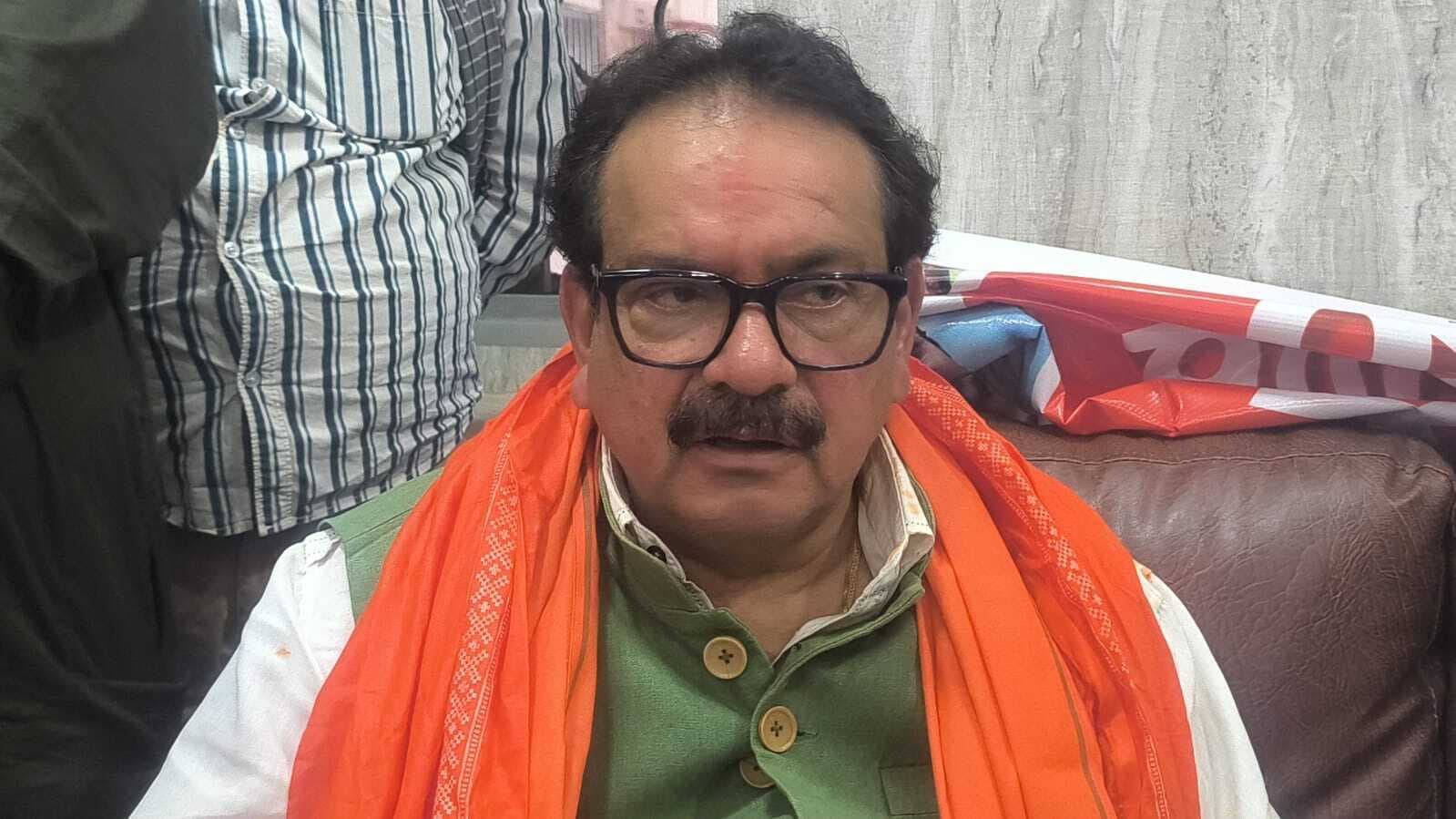 Deoghar news : कांग्रेस समेत देश के विपक्ष की मानसिकता महिला विरोधी : एसपी सिंह बघेल