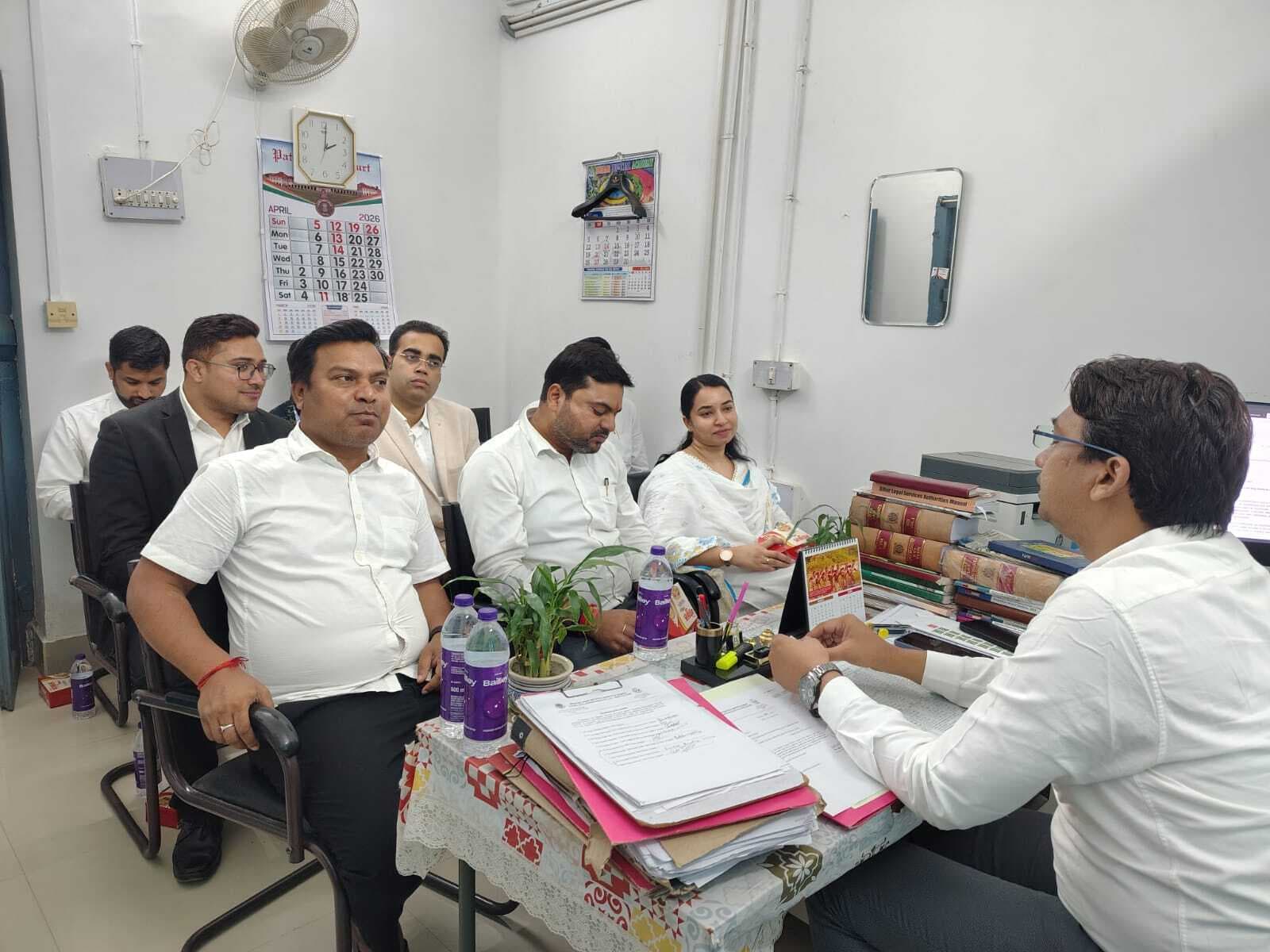 न्यायिक अधिकारियों की हुई बैठक, राष्ट्रीय लोक अदालत की तैयारी तेज